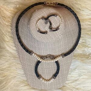 Freshwater Pearls with Sterling Silver & Black Rope Leather Set!
